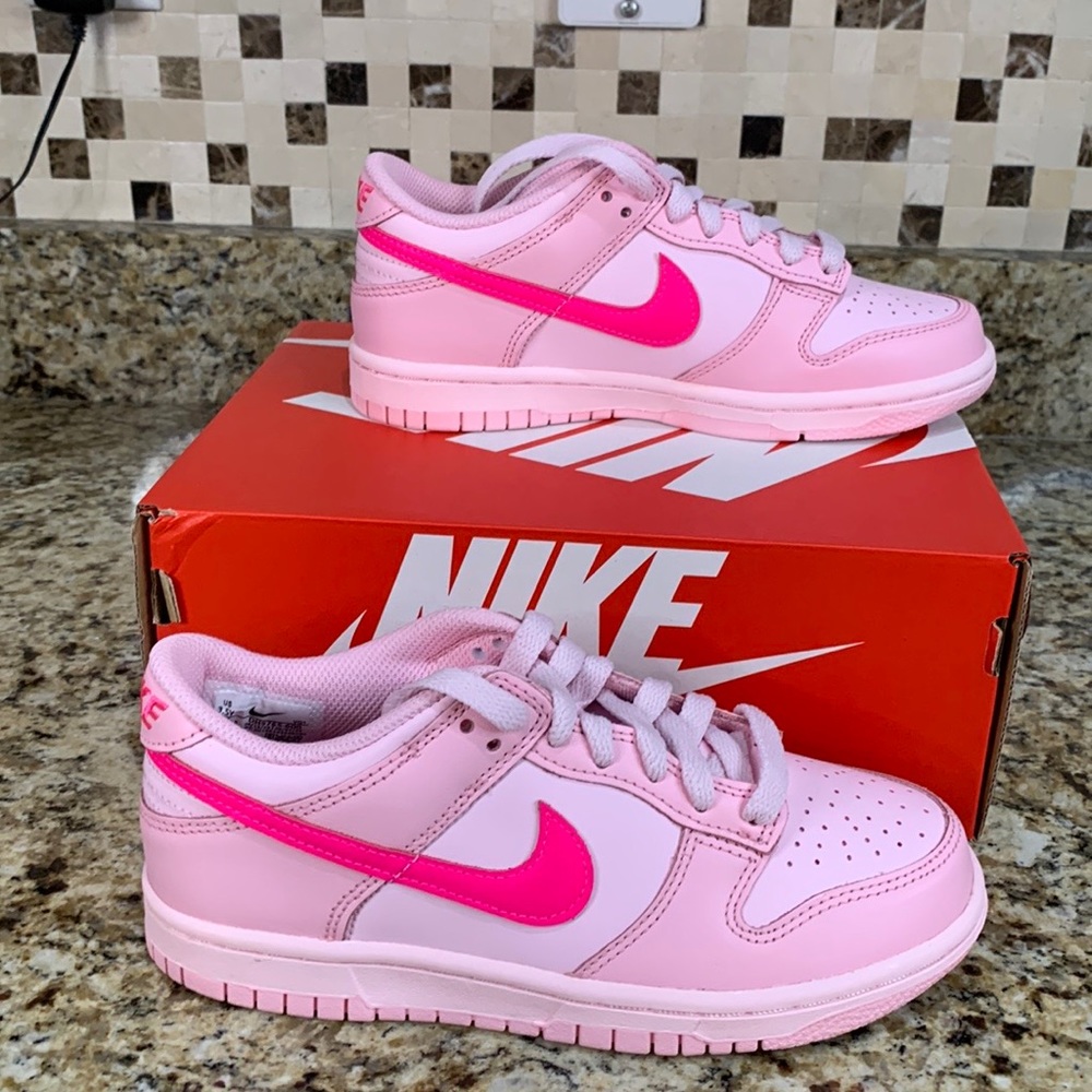 Nike Dunk Low pink.